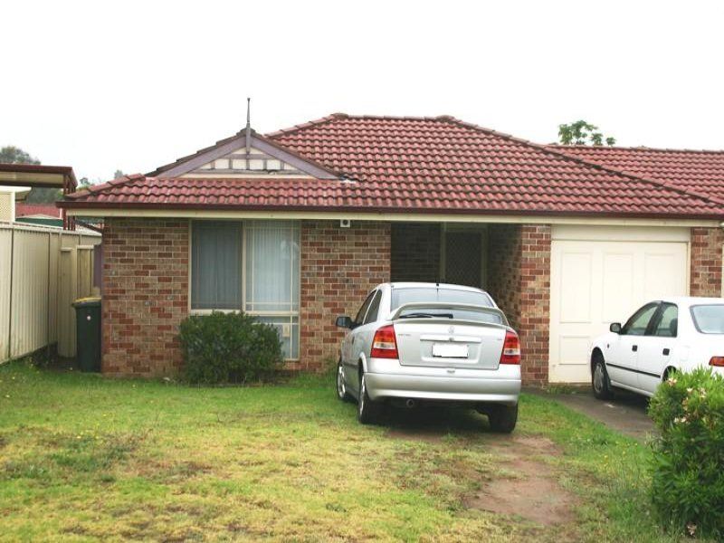 Real Estate For Sale 2/3 Withnell Crescent St Helens Park , NSW