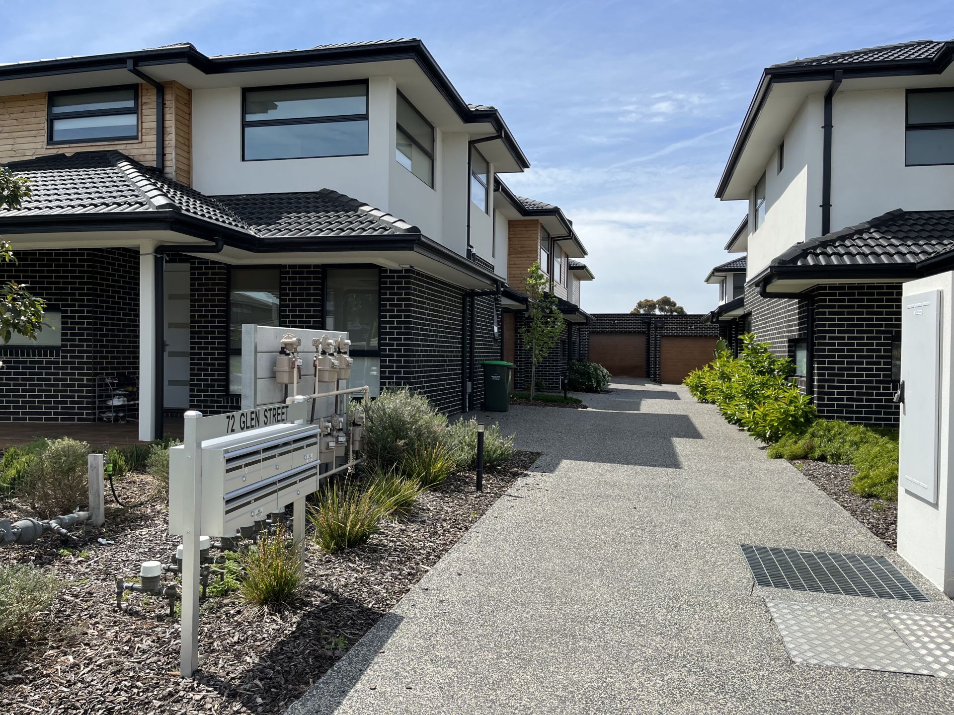 2/72 Glen Street, Glenroy Jason Real Estate