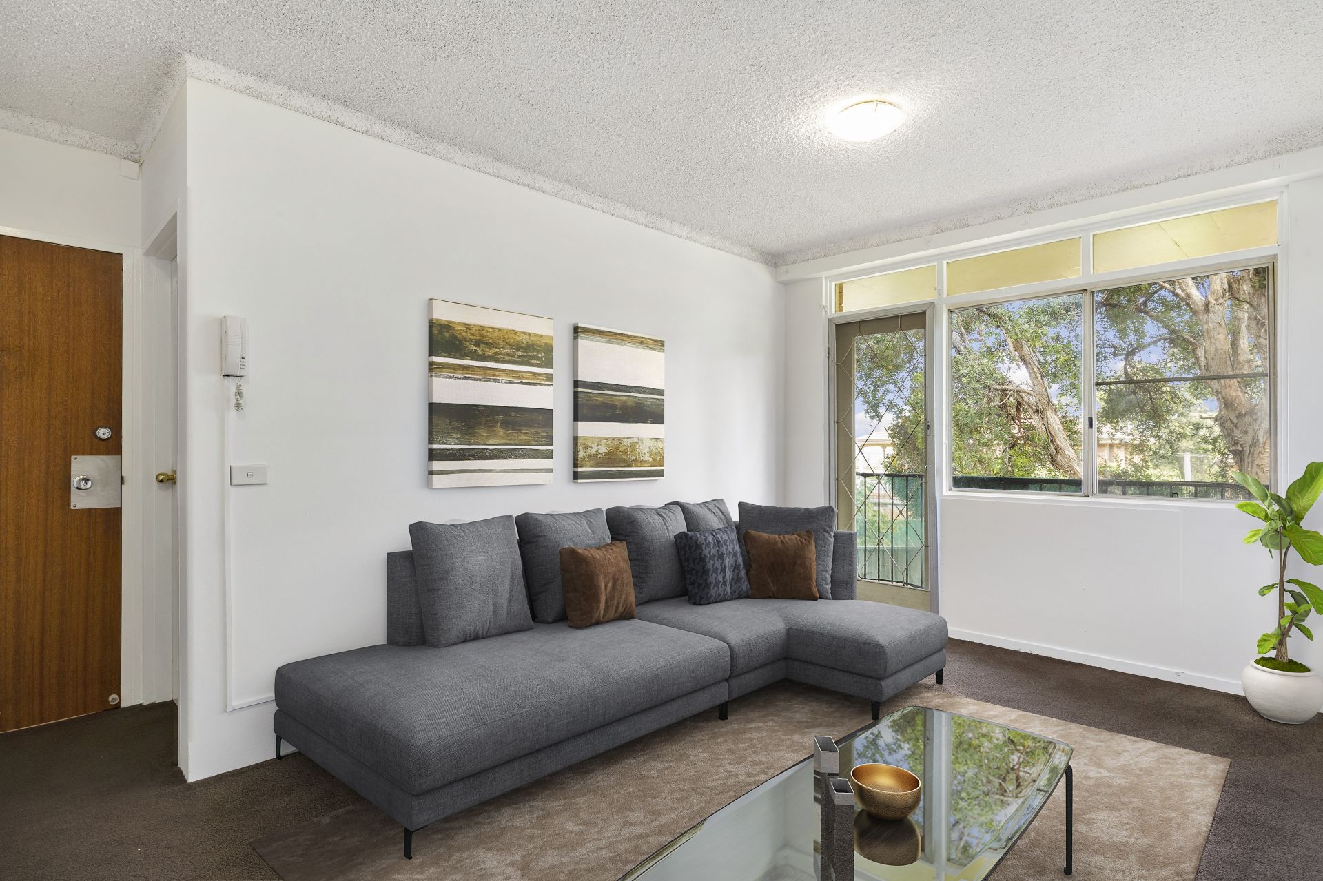 Real Estate For Sale 10/142 Gladstone Avenue Coniston , NSW