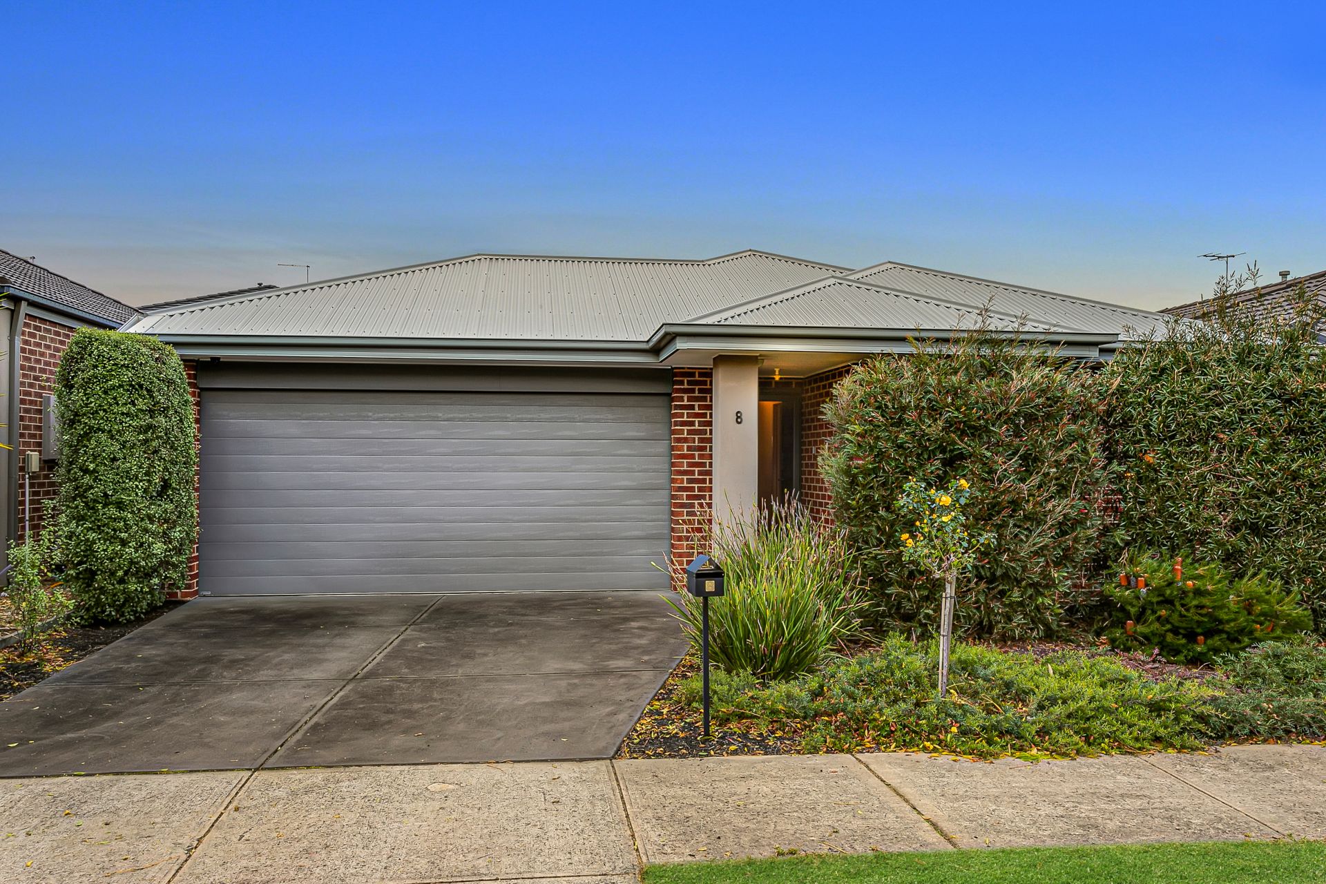 8 Calypso Way, Clyde North OBrien Real Estate