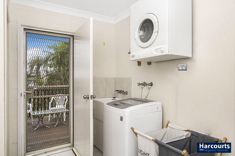 4/7 Warburton Street, North Ward Harcourts Kingsberry Townsville