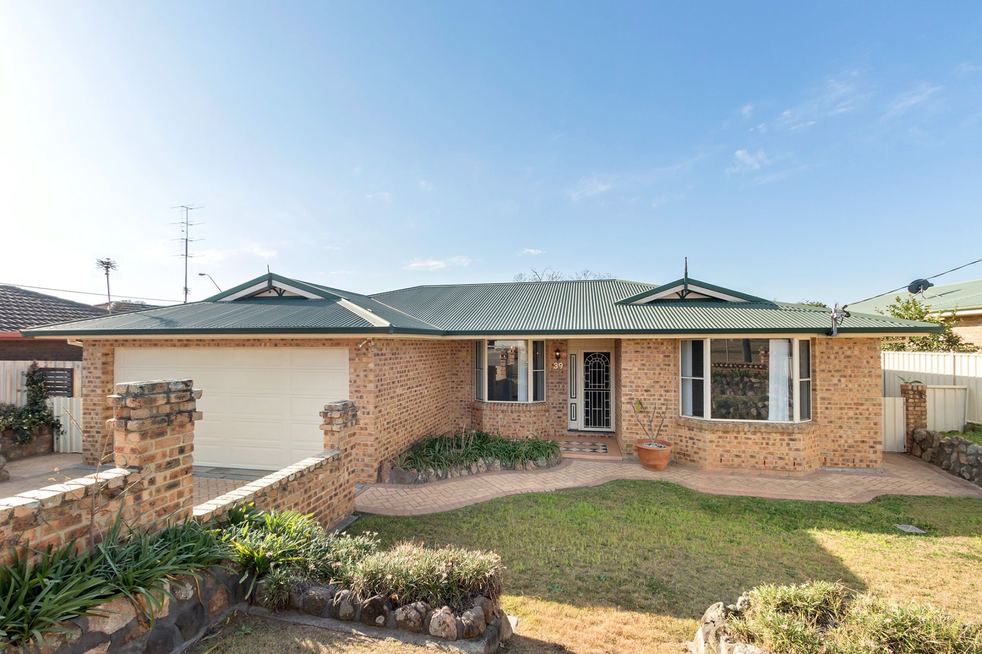 Real Estate For Sale 39 Abermain Street Pelaw Main , NSW
