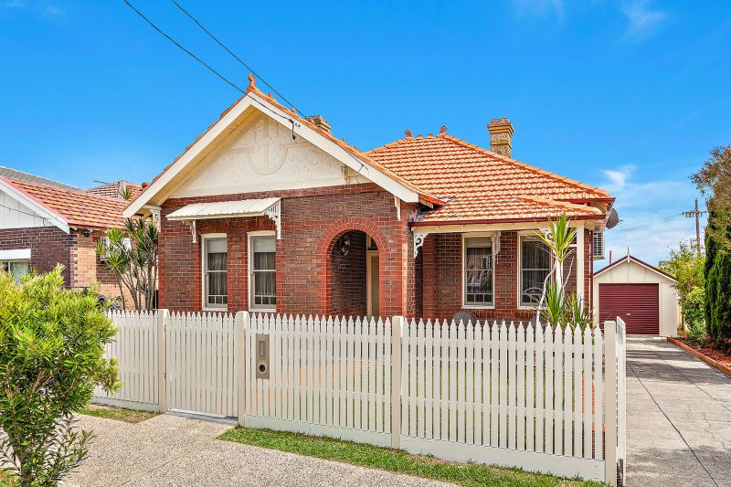 Real Estate For Sale 7 Lorraine Avenue Bardwell Valley , NSW