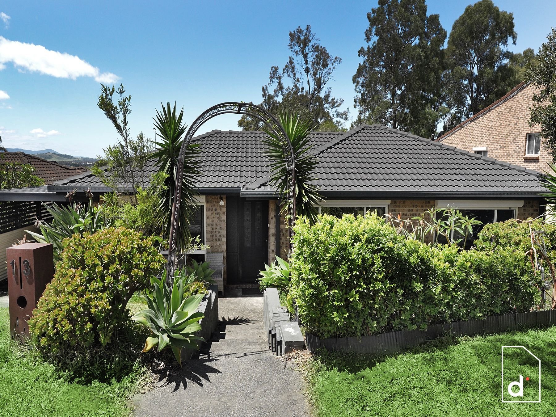 Sold property 740000 for 13 Hillside Drive Albion Park , NSW 2527