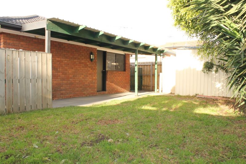 22 Sommers Drive, ALTONA MEADOWS Sweeney Estate Agents