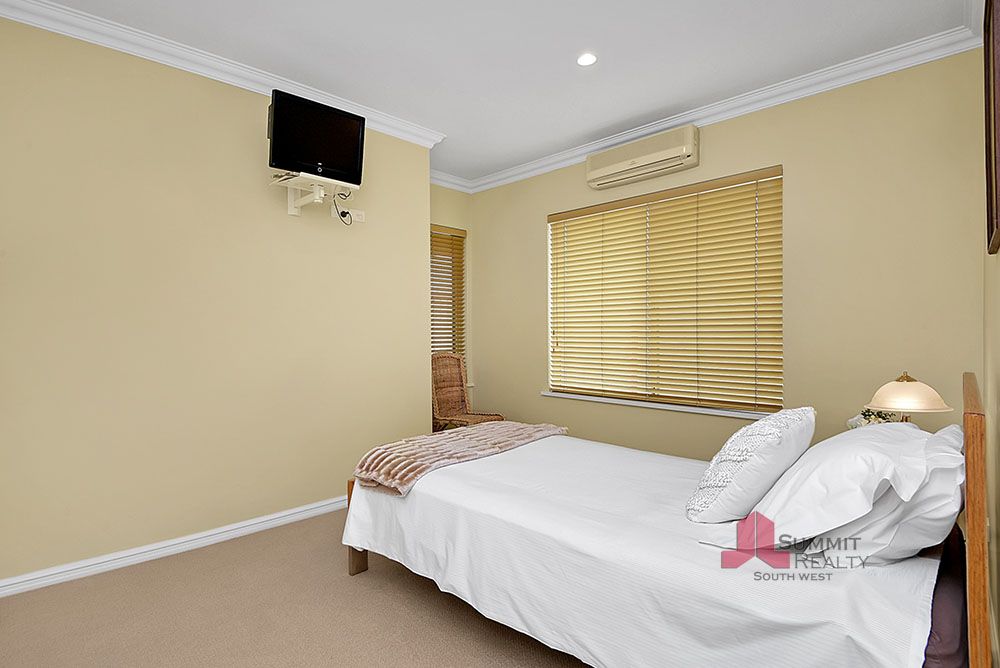 Real Estate For Sale 25 Willis Cove Pelican Point , WA