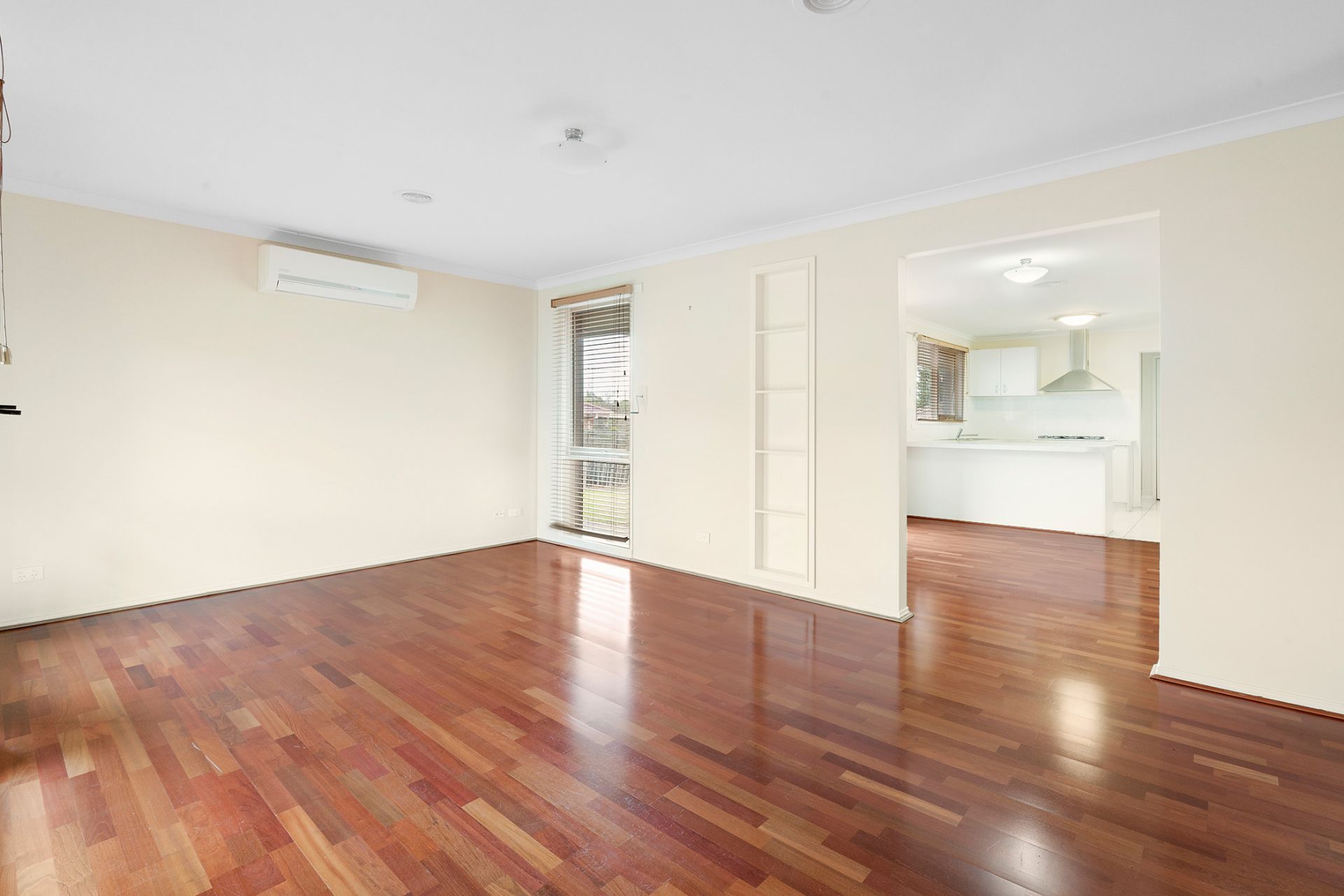 Real Estate For Lease 5 Pater Close Narre Warren , VIC