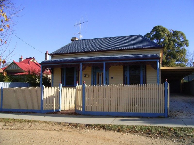 81 Thistle Street, Bendigo DCK Real Estate