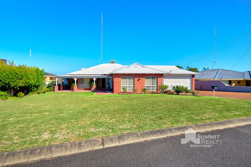 Real Estate For Sale 19 Barnes Avenue Australind , WA