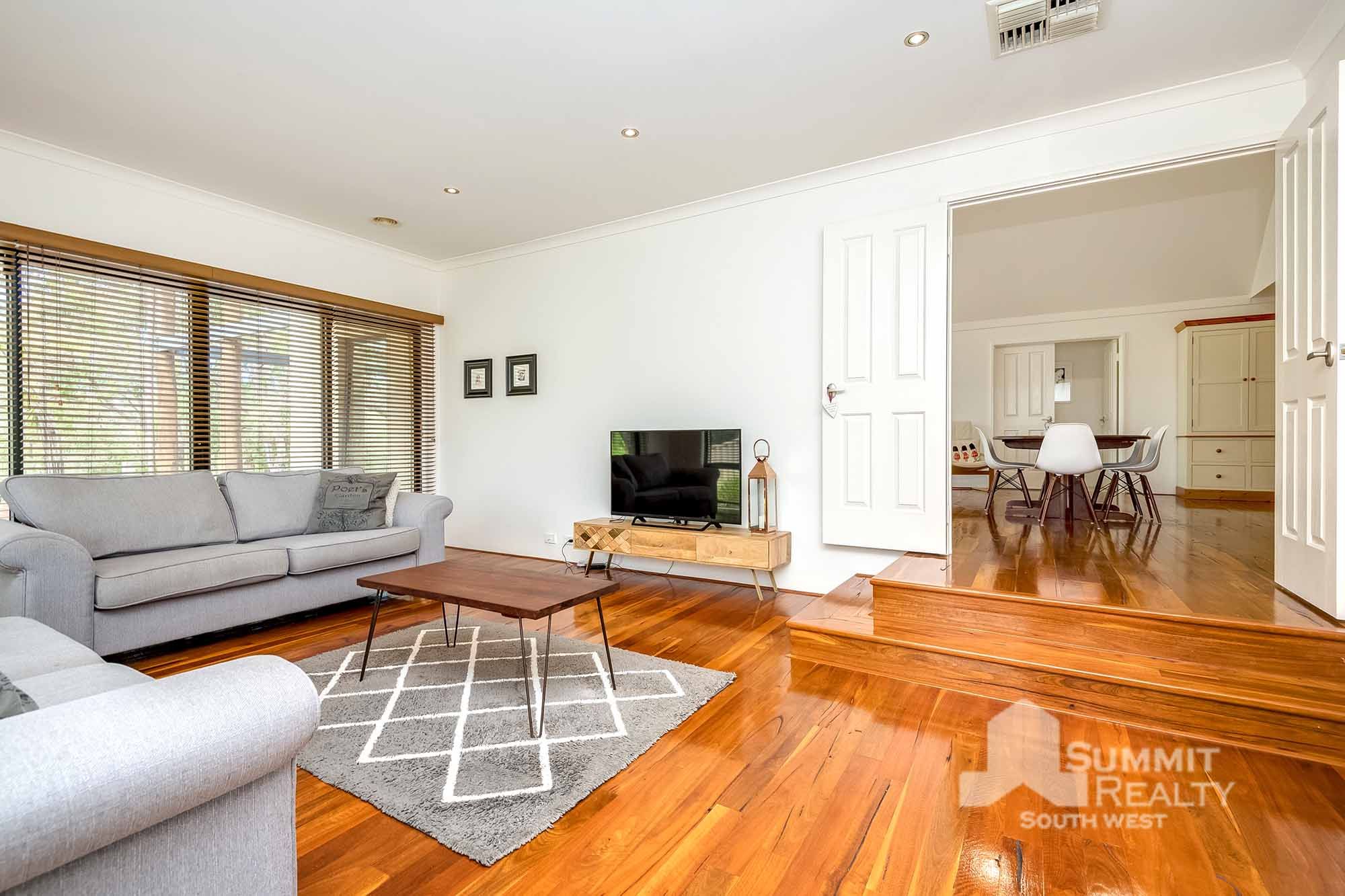 Real Estate For Sale 17 Gascoyne Circle Millbridge , WA