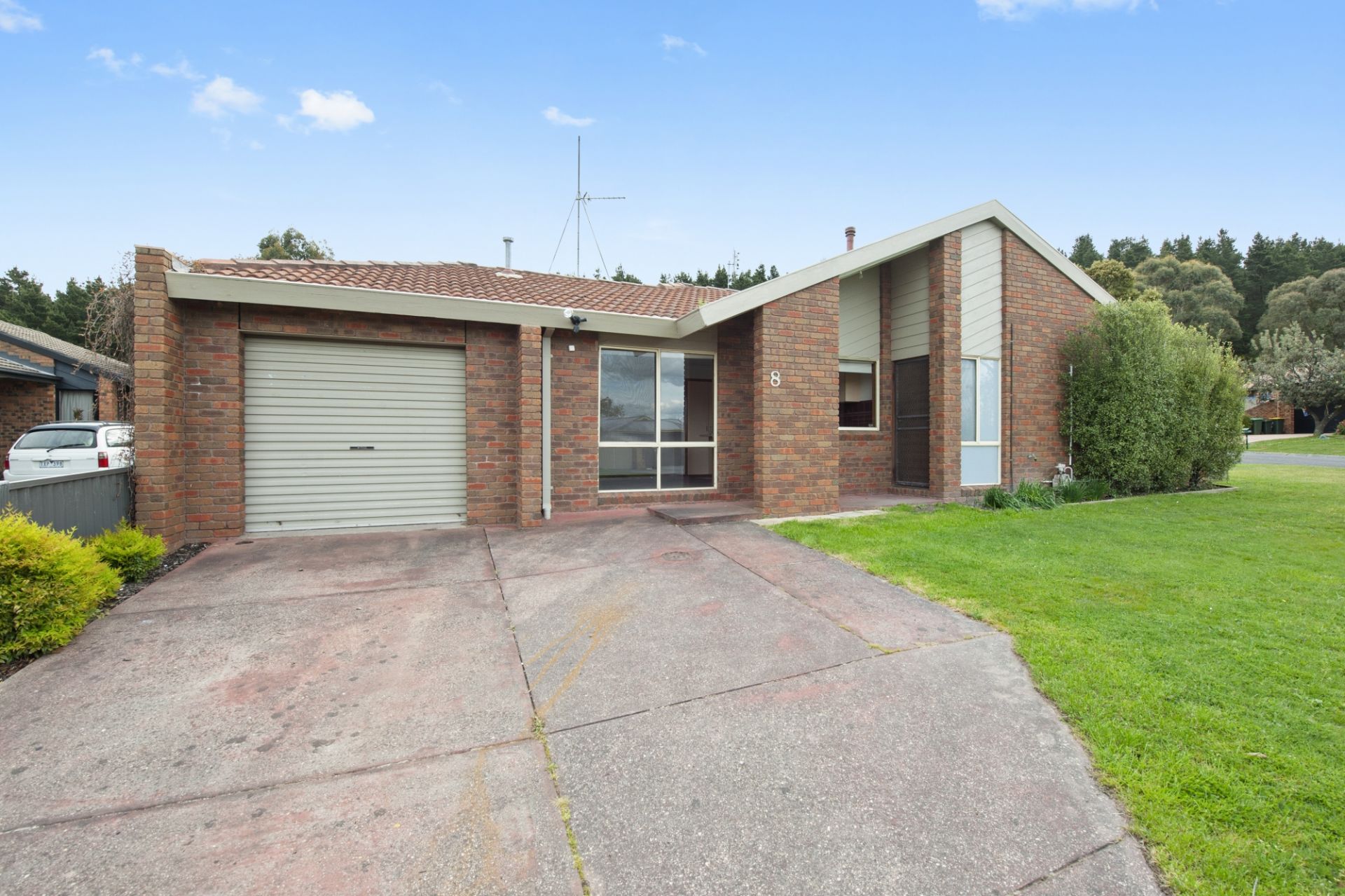8 Rodney Ave, Canadian Trevor Petrie Real Estate
