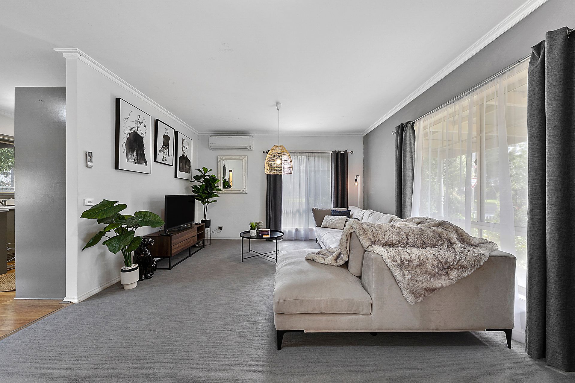 242 Rossiter Road, Koo Wee Rup OBrien Real Estate