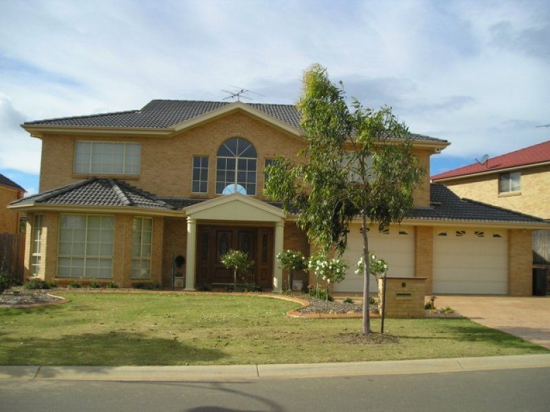 Real Estate For Sale 44 Governors Way Macquarie Links , NSW