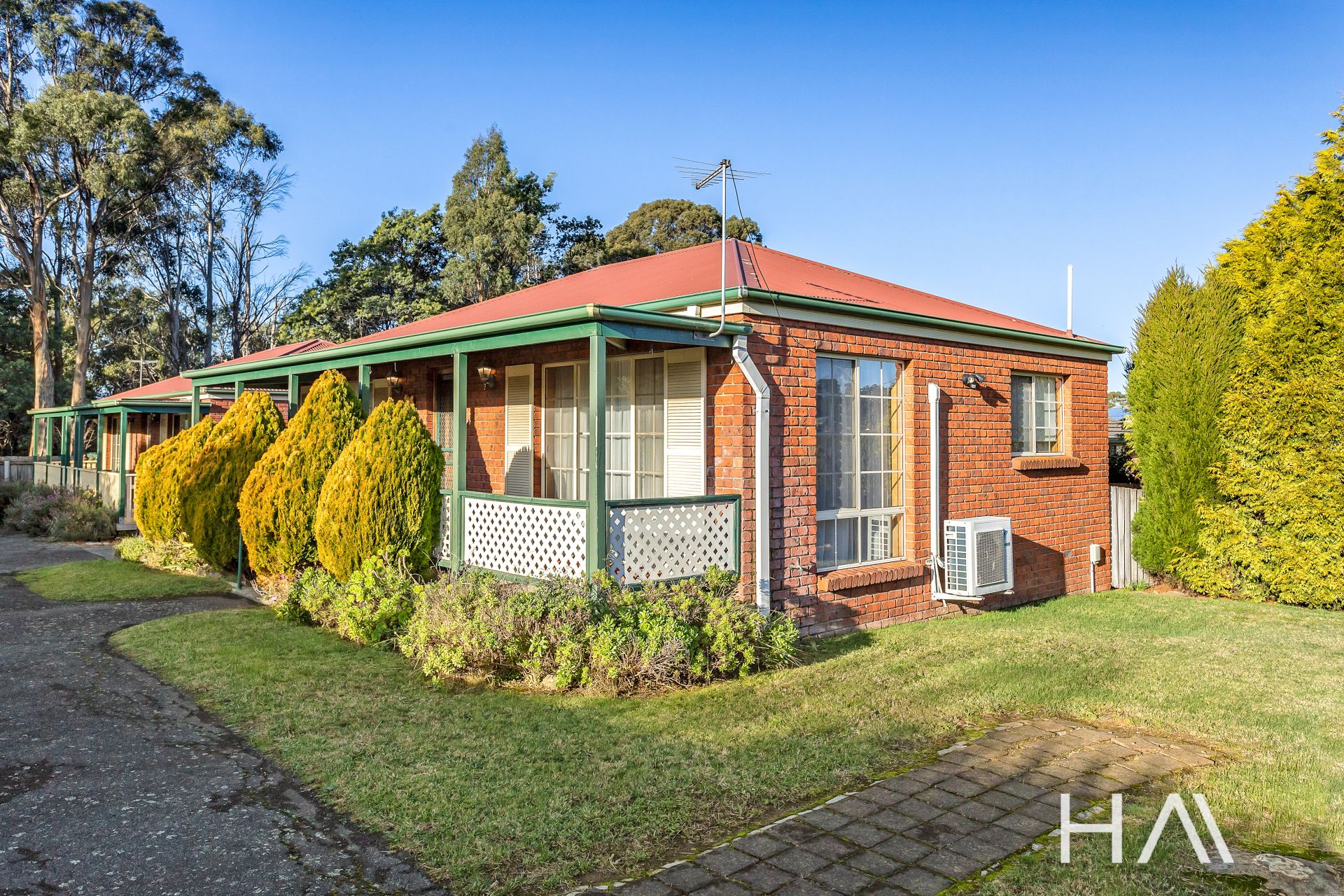 1/43 Pamela Court, Summerhill Harrison Agents
