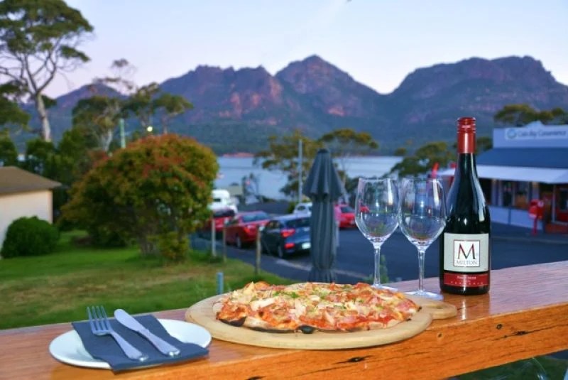 Food/Hospitality Sold 6 Avenue Coles Bay TAS Property HQ