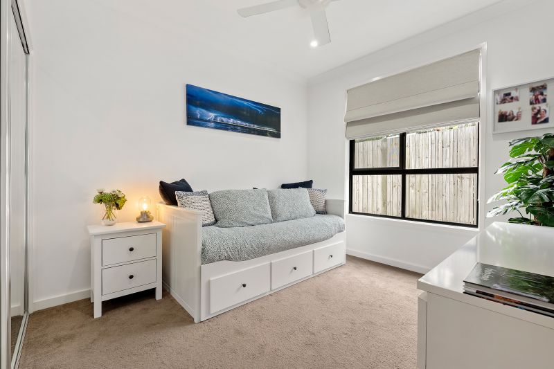 Real Estate For Sale 1/11 Chirn Crescent Labrador , QLD