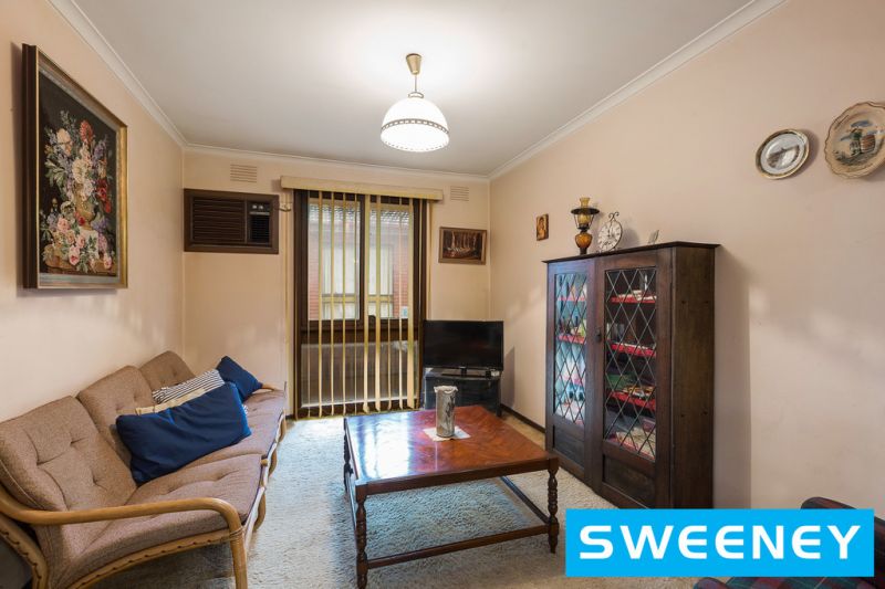 12 McIntyre Drive, ALTONA Sweeney Estate Agents