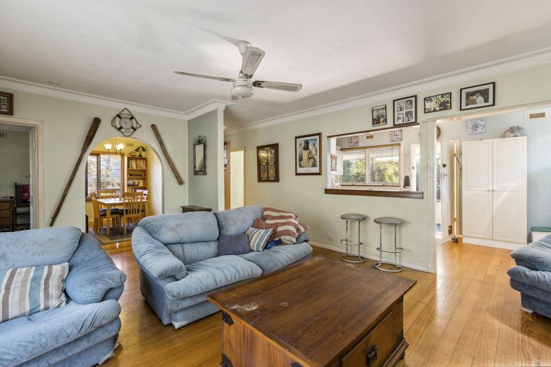 17 Bracken Grove, ALTONA Sweeney Estate Agents