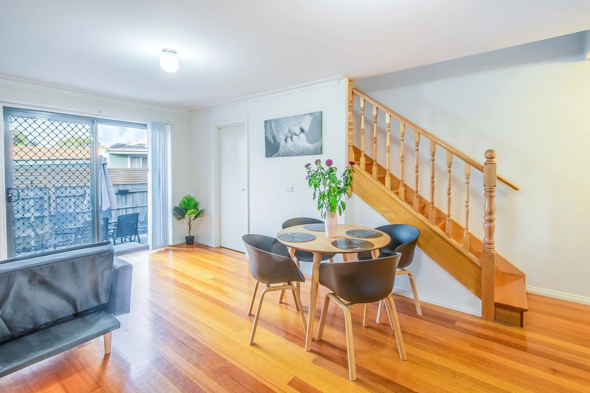 Real Estate For Sale 2/7 Dunolly Crescent Reservoir , VIC