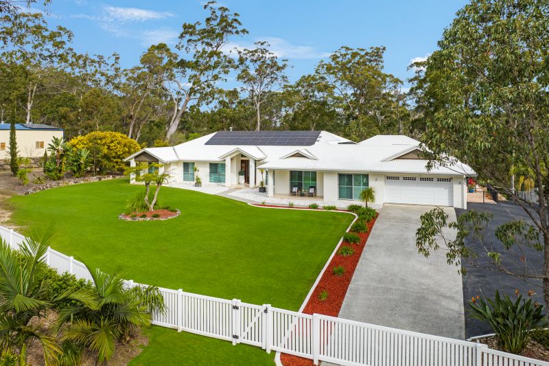 Real Estate For Sale 9 Eucumbene Place Maudsland , QLD