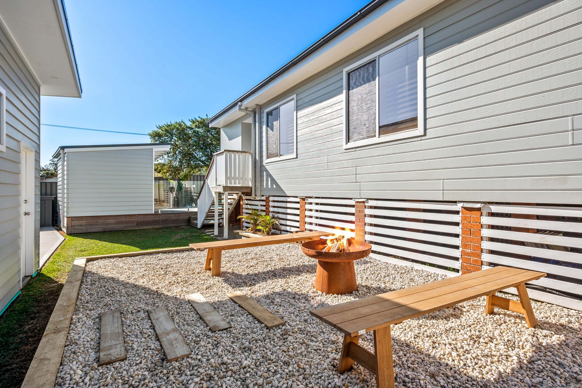 24 Alexander Avenue, Caves Beach 3Realty Lake Macquarie