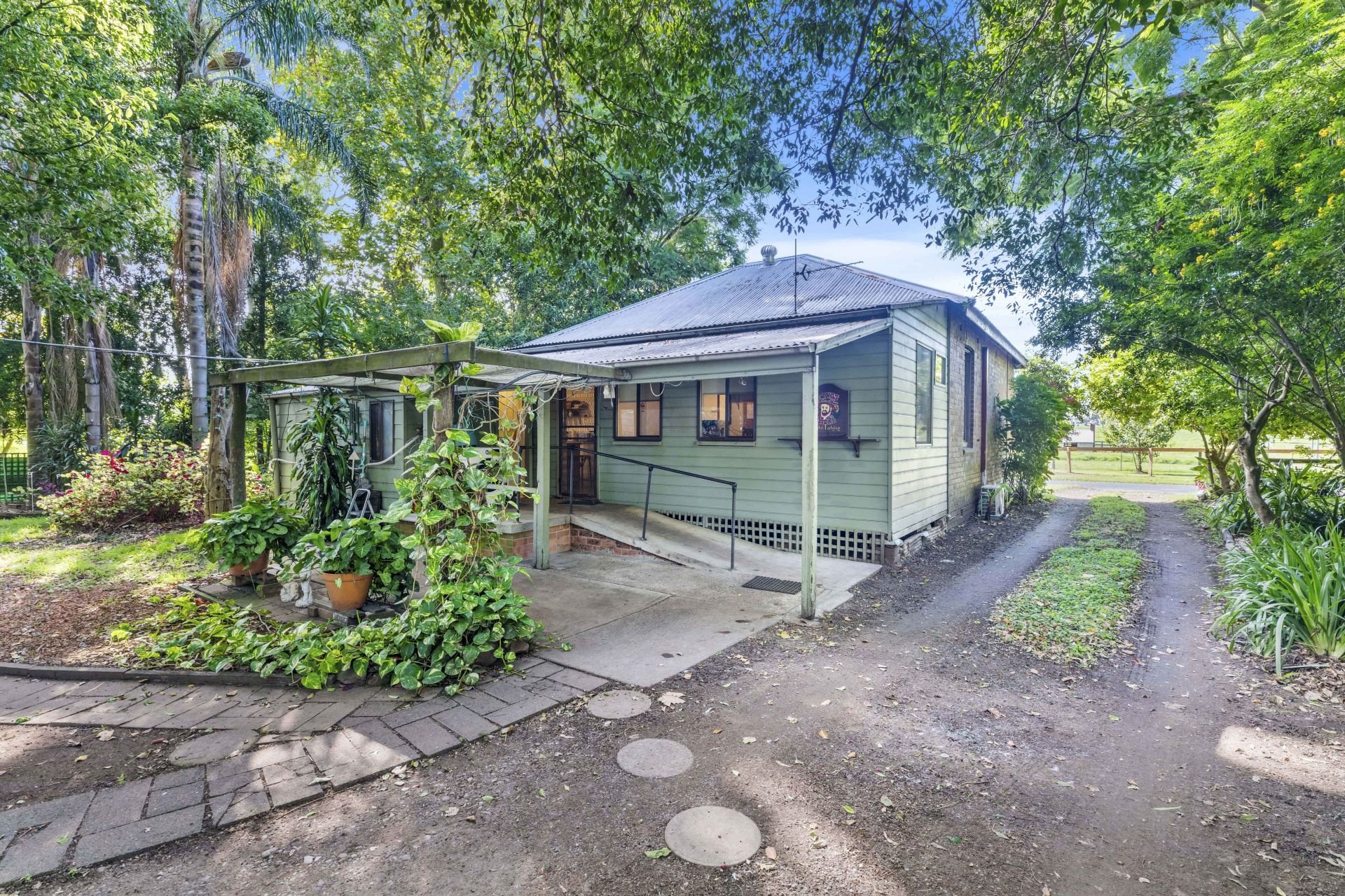 39 Oakhampton Road, Oakhampton Peters Real Estate