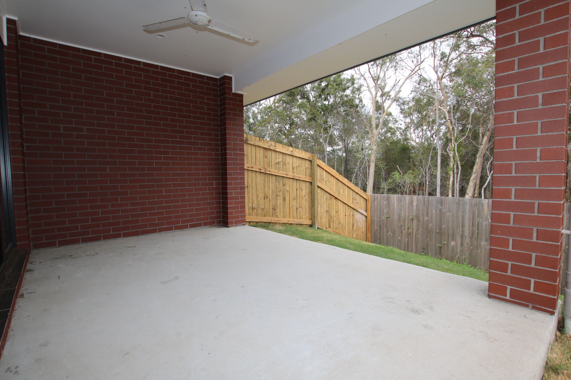 Real Estate For Lease 2/23 Ryrie Court Park Ridge , QLD