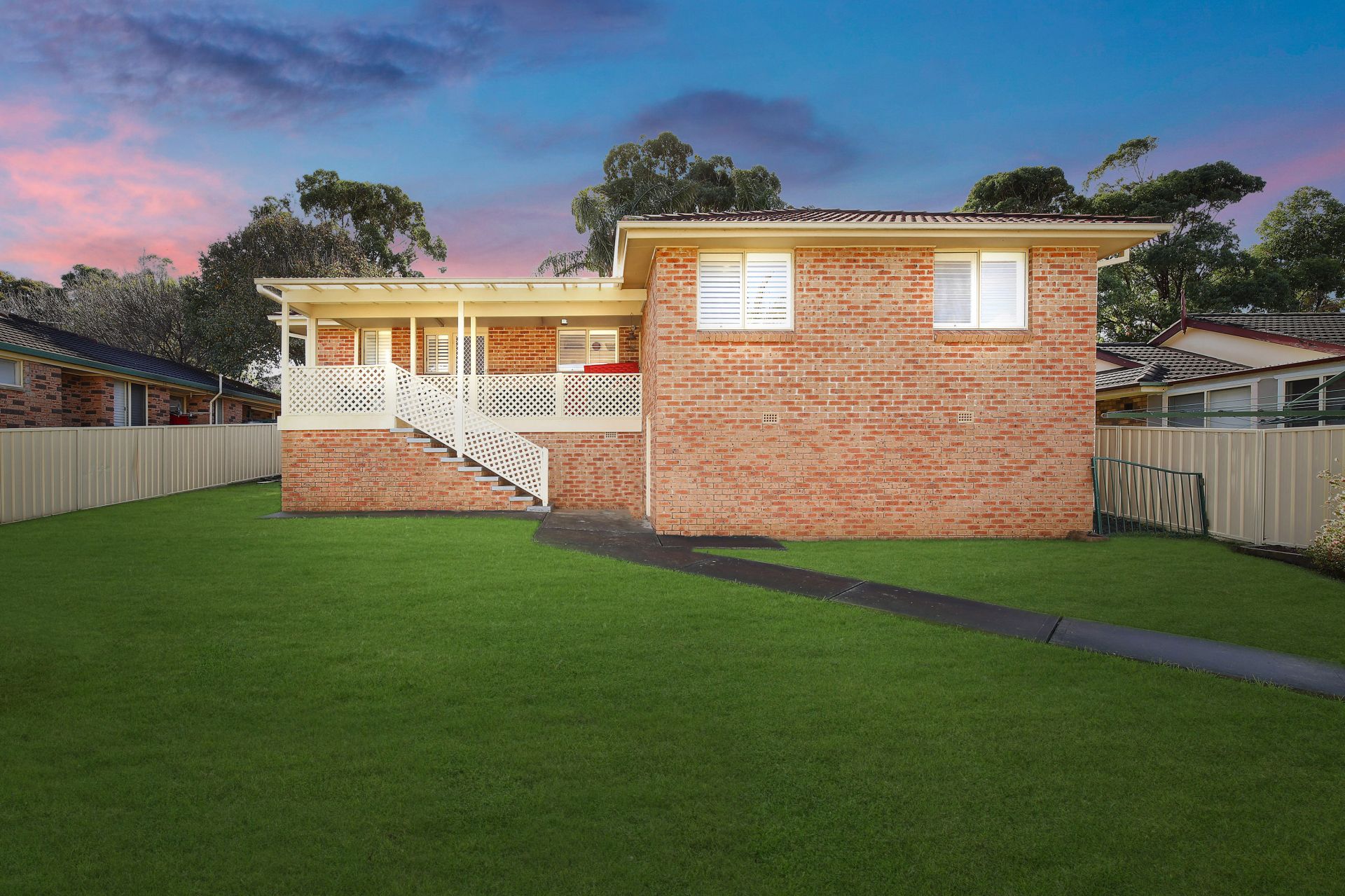 Real Estate For Sale 229 Cresthaven Avenue Bateau Bay , NSW