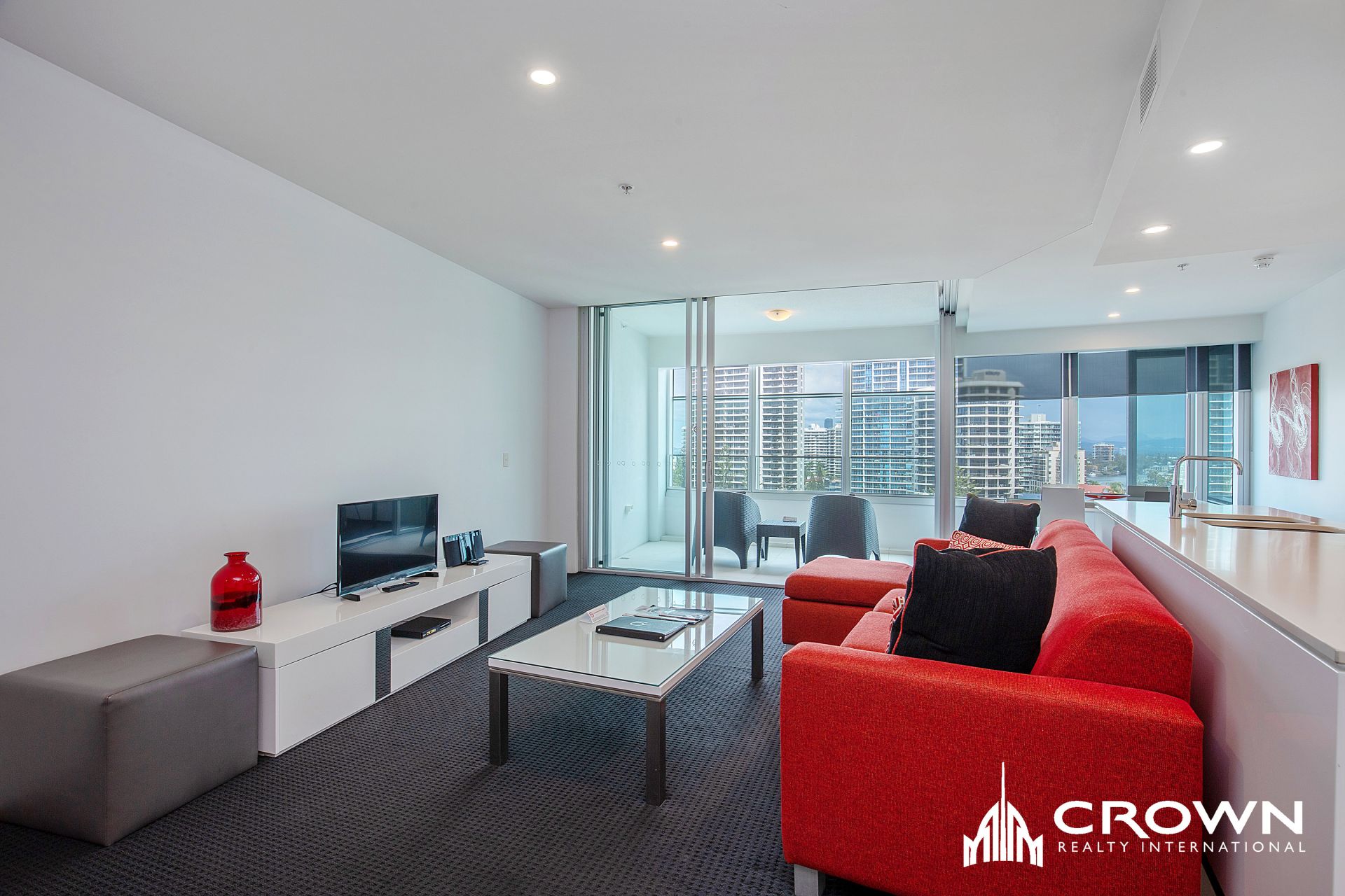 Level 9/906/9 Hamilton Avenue, SURFERS PARADISE Crown Realty