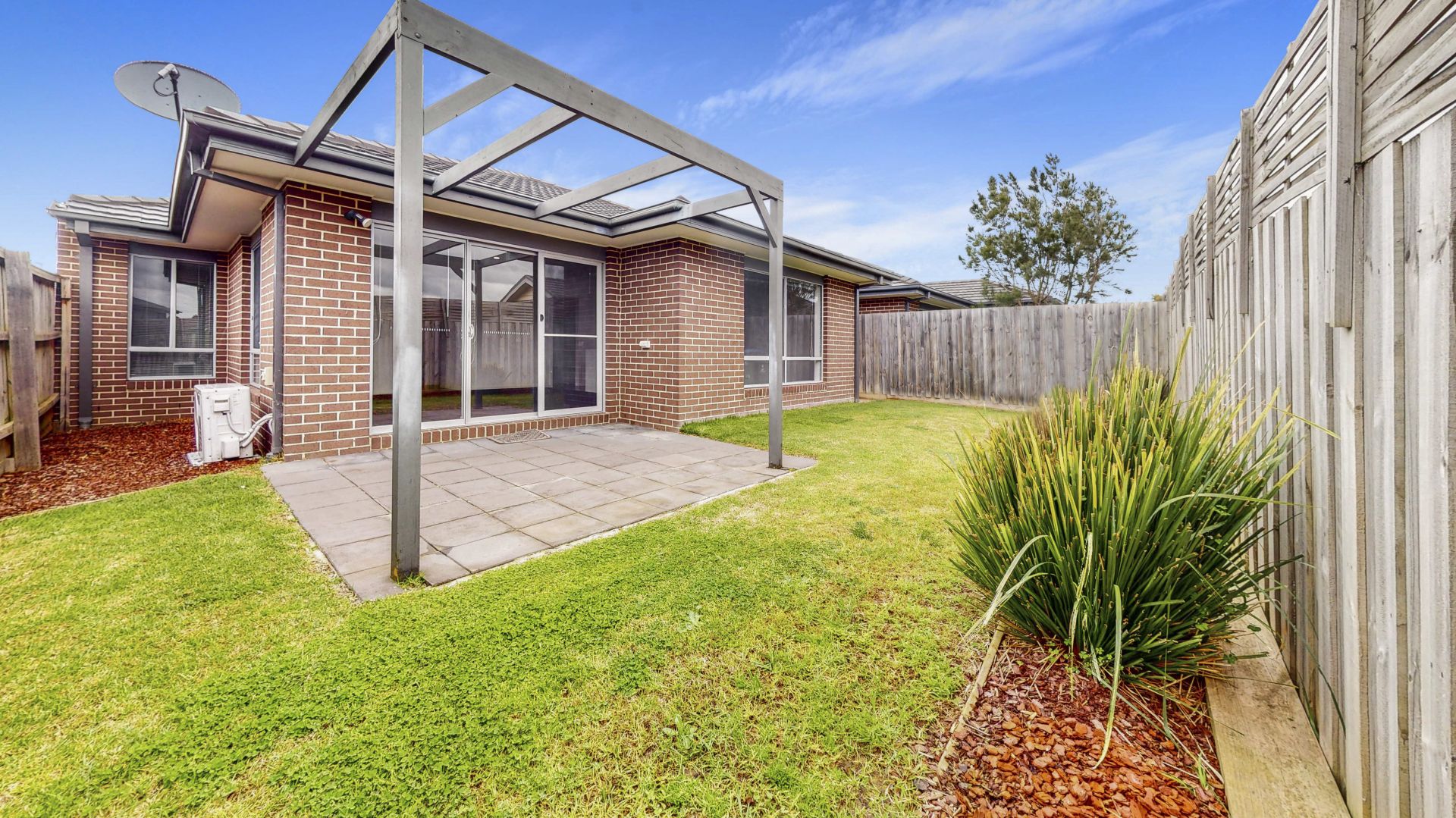 6 Drive, Somerville OBrien Real Estate