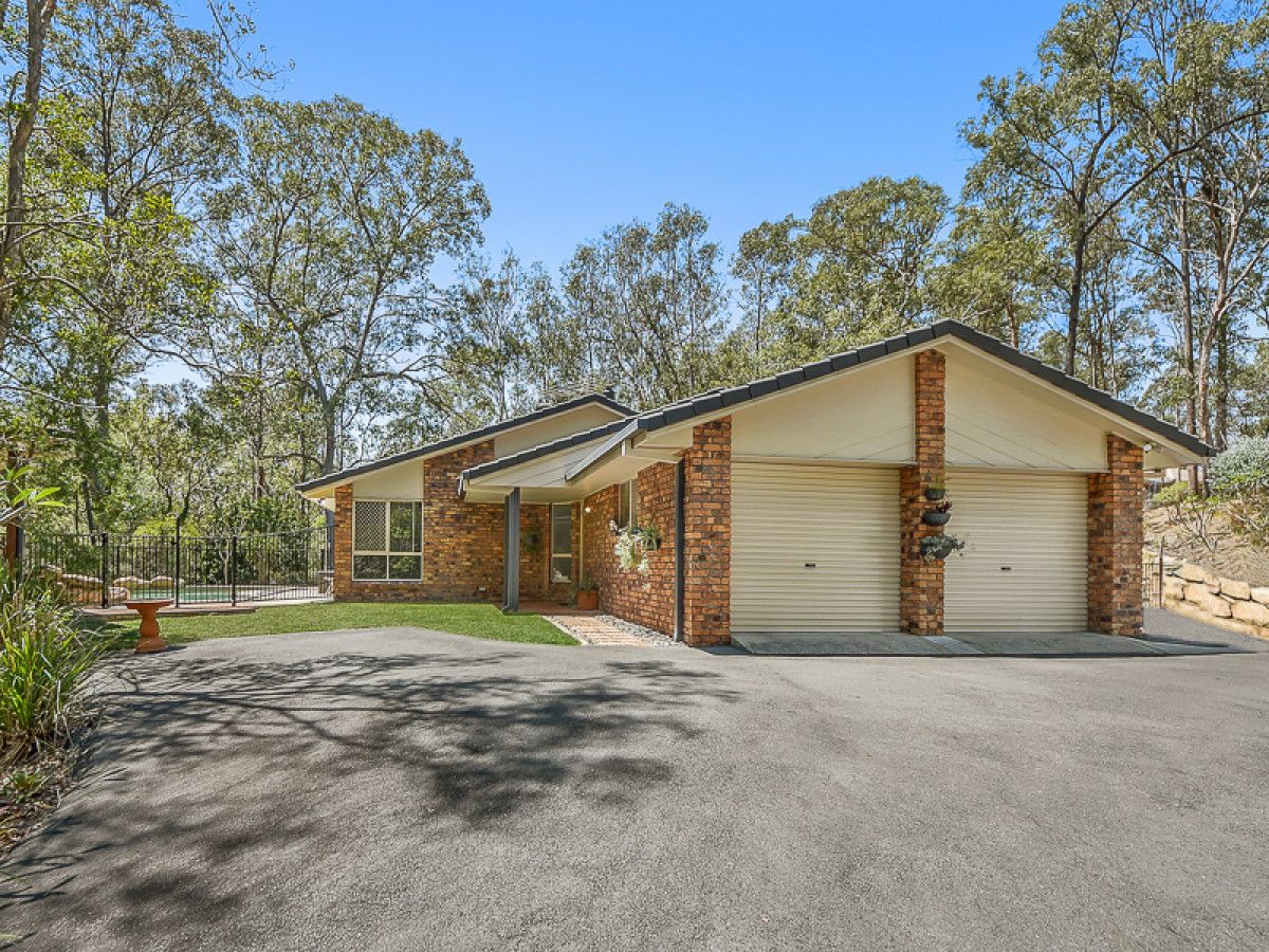 Real Estate For Sale 26 Peppermint Drive Cashmere , QLD