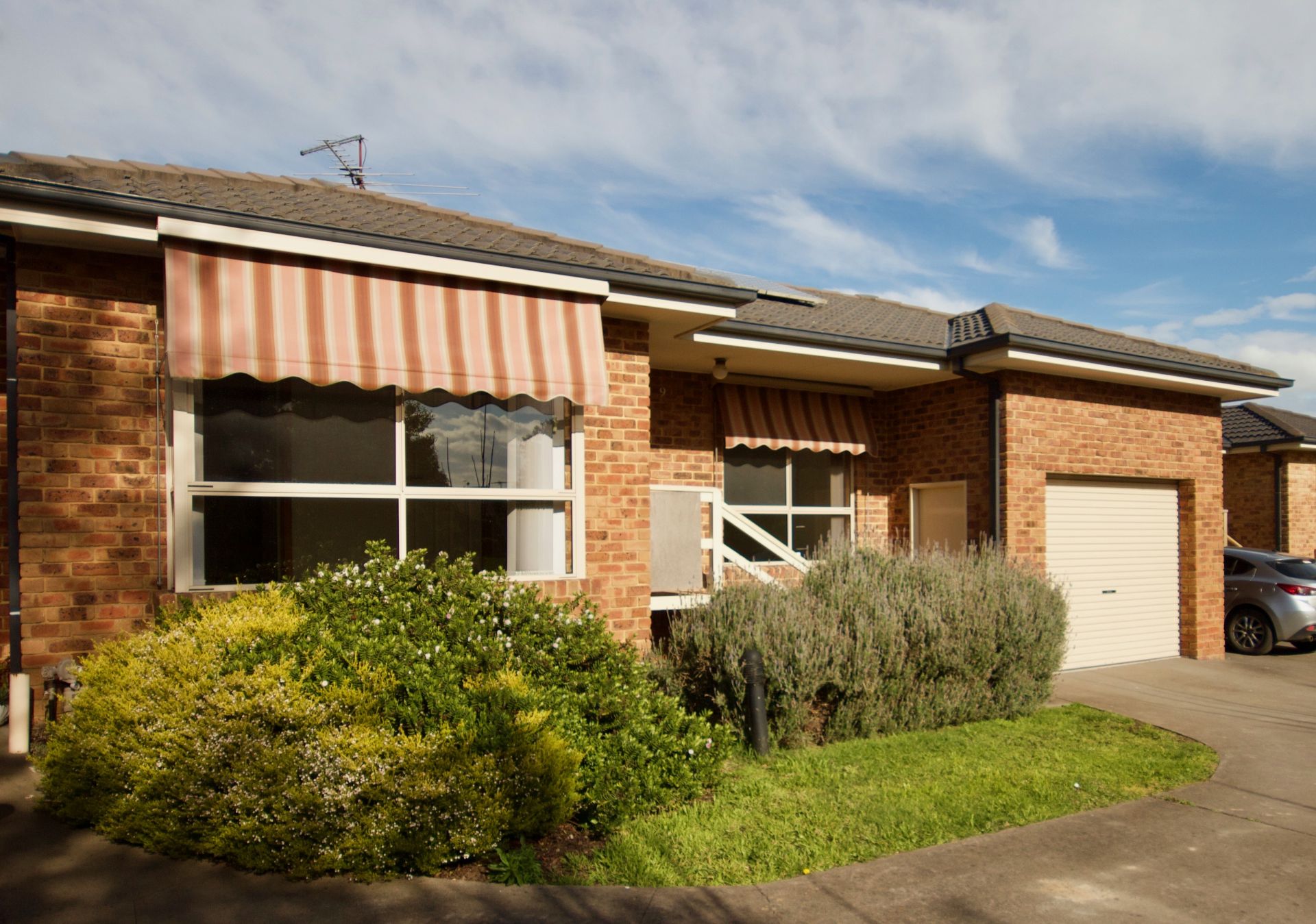 9/10 Woodford Place, Korumburra Karen McCormick Real Estate