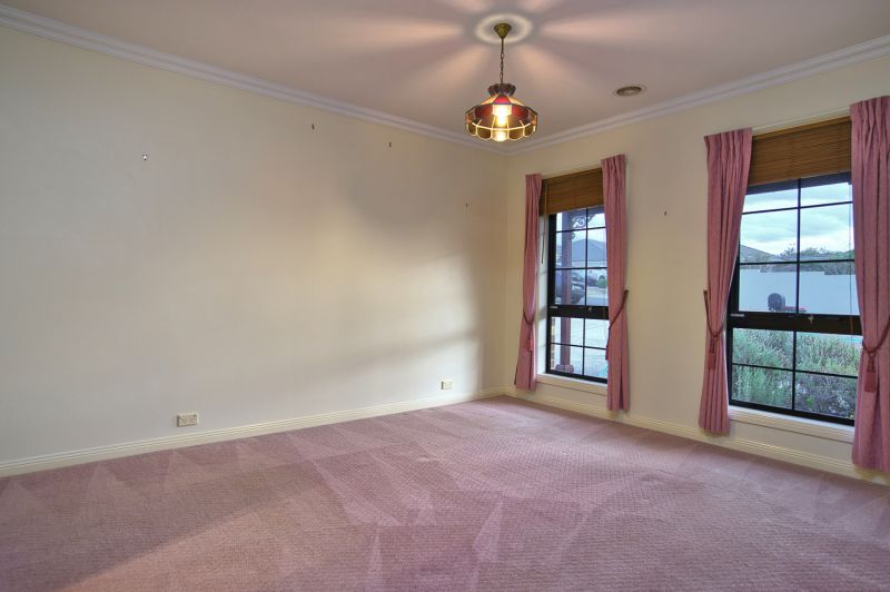 57 Haymes Road, Mount Clear Ballarat Real Estate Pty Ltd