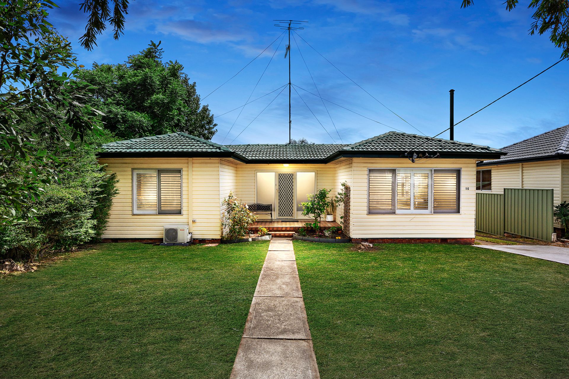 Real Estate For Sale 16 Kerry Avenue Elermore Vale , NSW