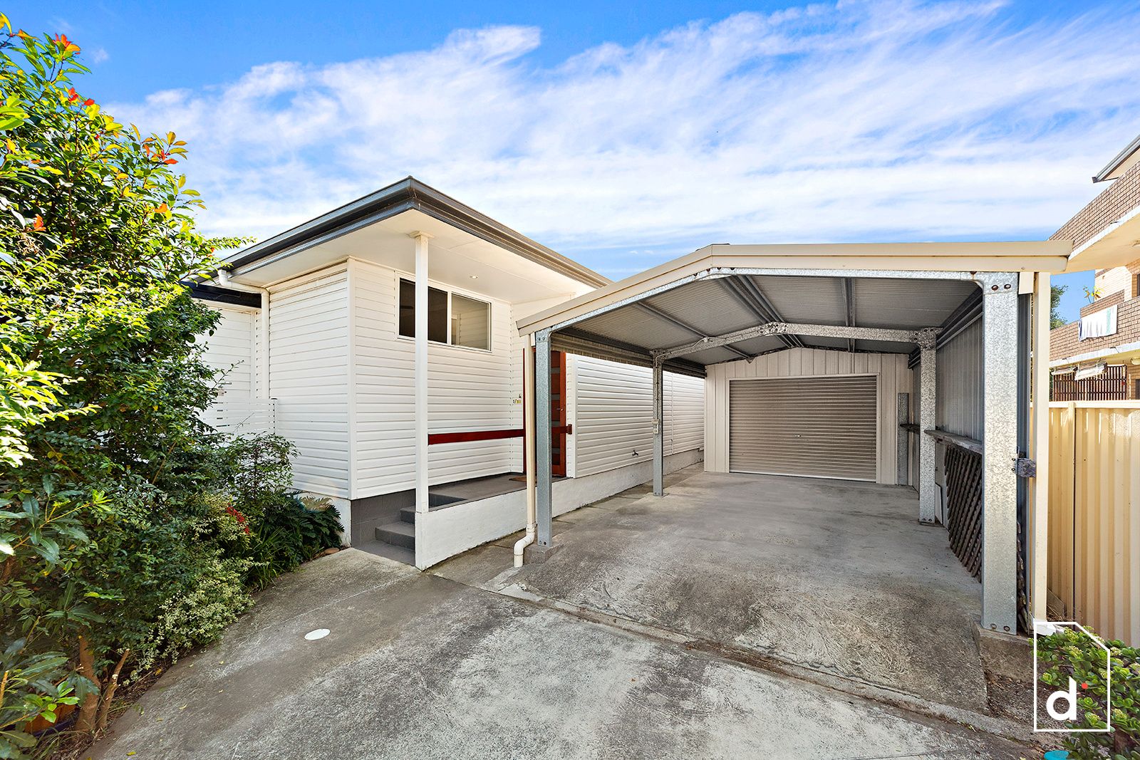 Sold property 770000 for 2/10 Coolgardie Street East Corrimal , NSW 2518