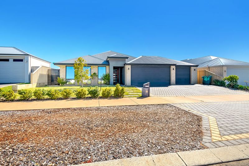 Real Estate For Sale 13 Hazelgrove Crescent Millbridge , WA