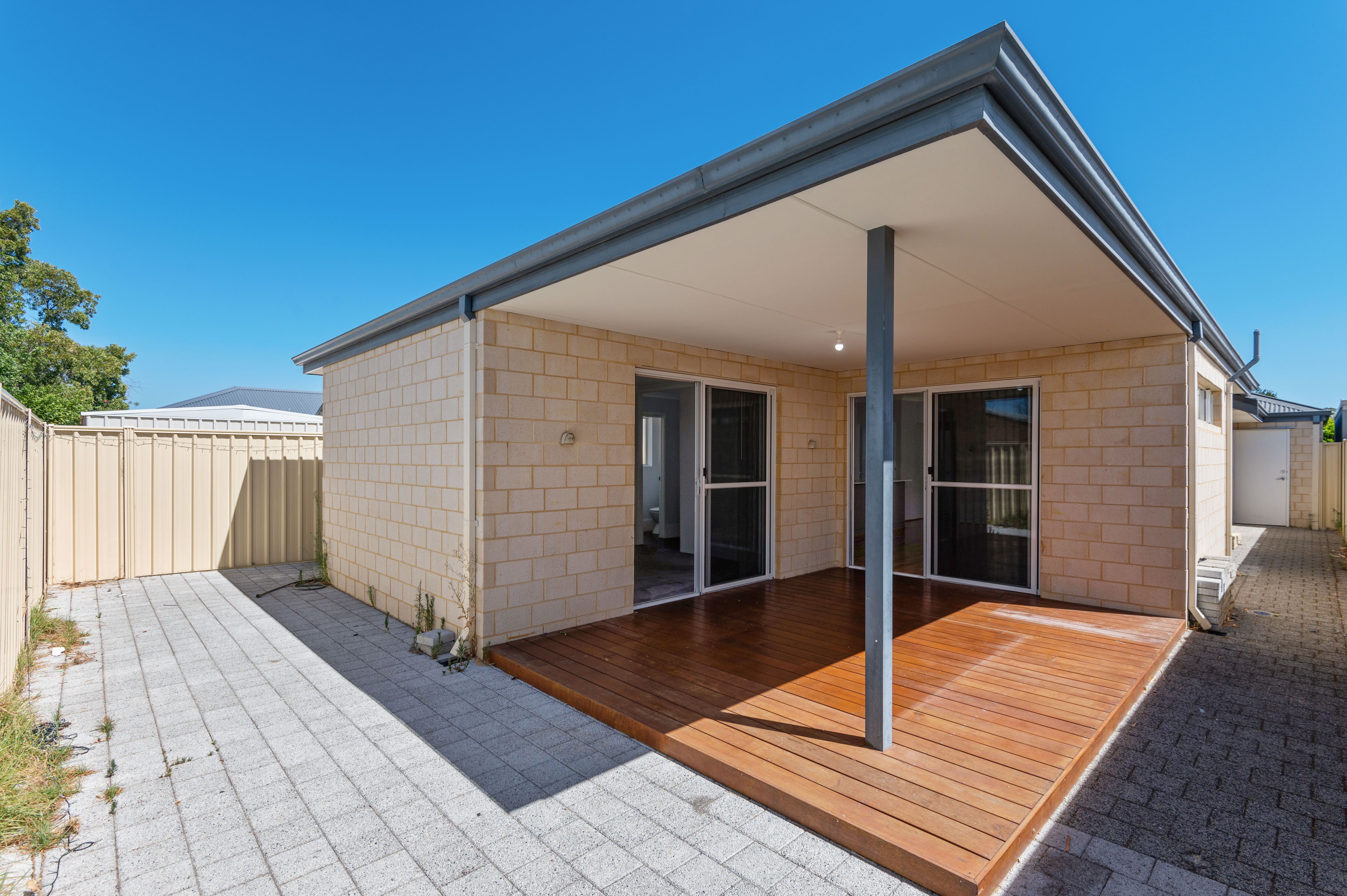 Real Estate For Sale 42 Cedar Way Maddington , WA