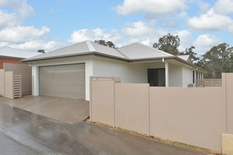 Real Estate For Lease 85 Triton Boulevard North Rothbury , NSW