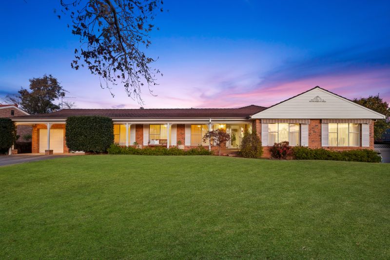 Real Estate For Sale 26 Chiltern Crescent Castle Hill , NSW