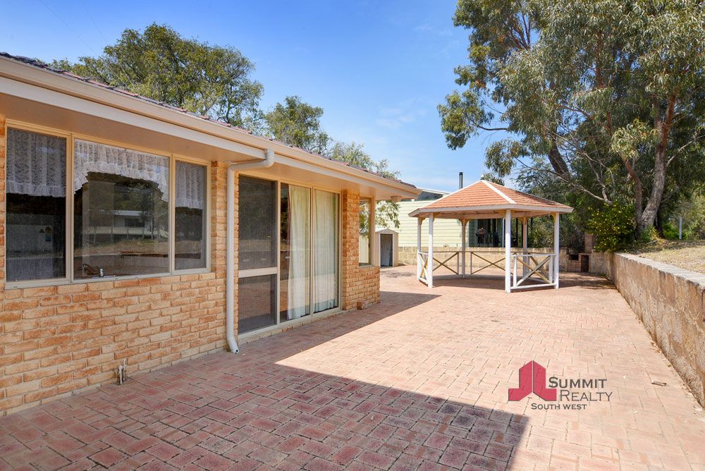 Real Estate For Sale 13 Preston Drive Preston Beach , WA