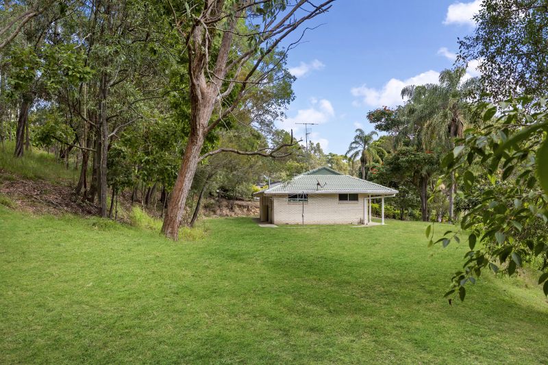 Real Estate For Sale 16 Wirildar Drive Elanora , QLD