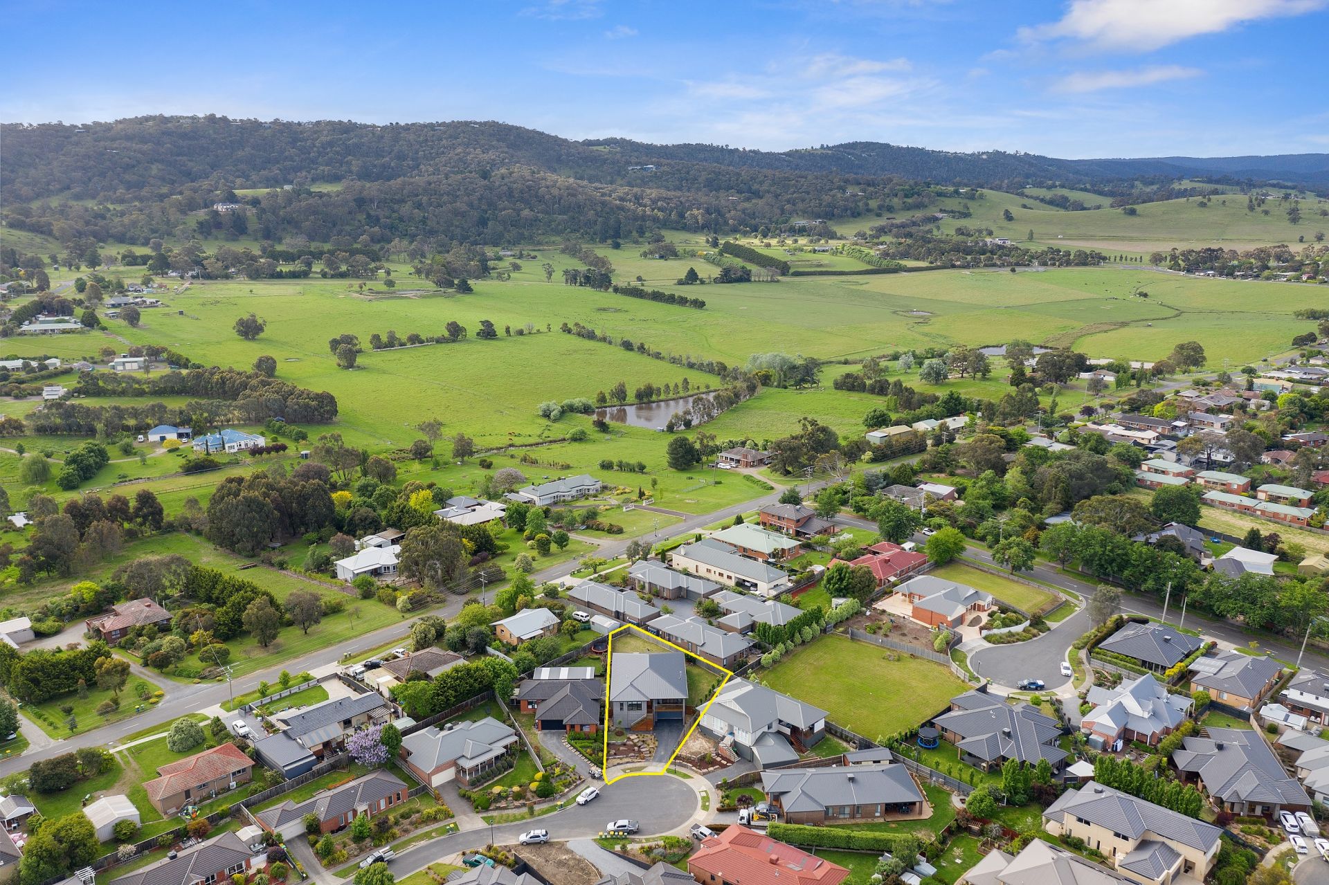 17 Catherine Court, Yarra Glen Noble Knight
