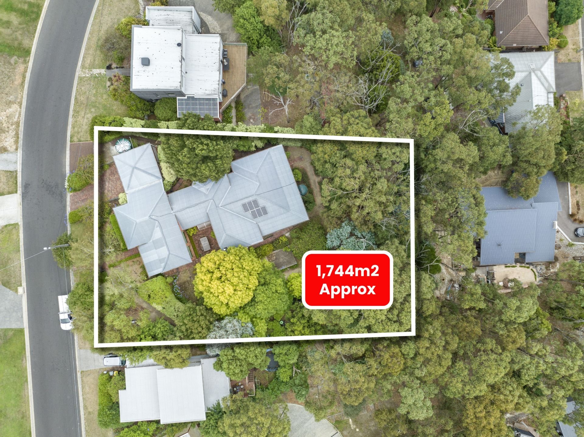 18 Nevett Crescent, Mount Helen Ballarat Real Estate Pty Ltd