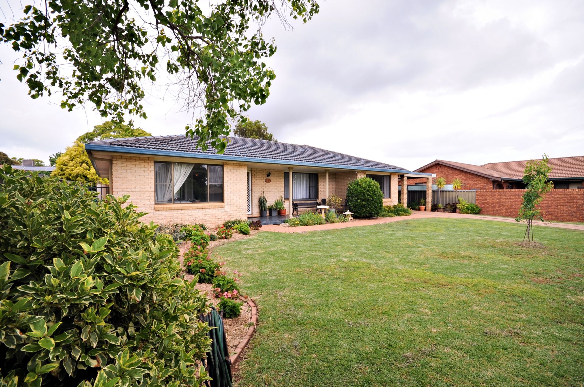 37 Aspen Road, Dubbo Bob Berry Real Estate