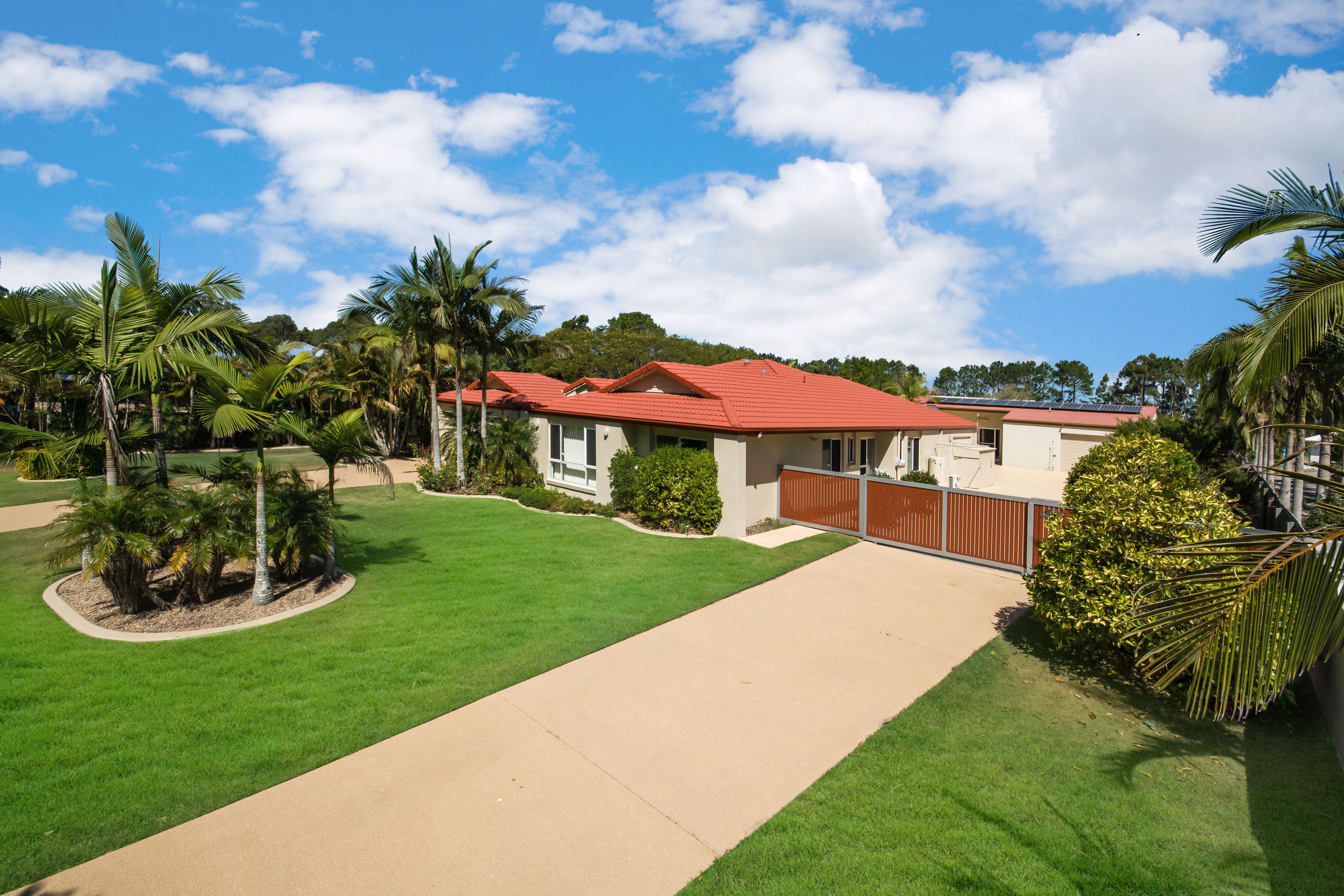 Real Estate For Sale 61 Koala Court Little Mountain , QLD