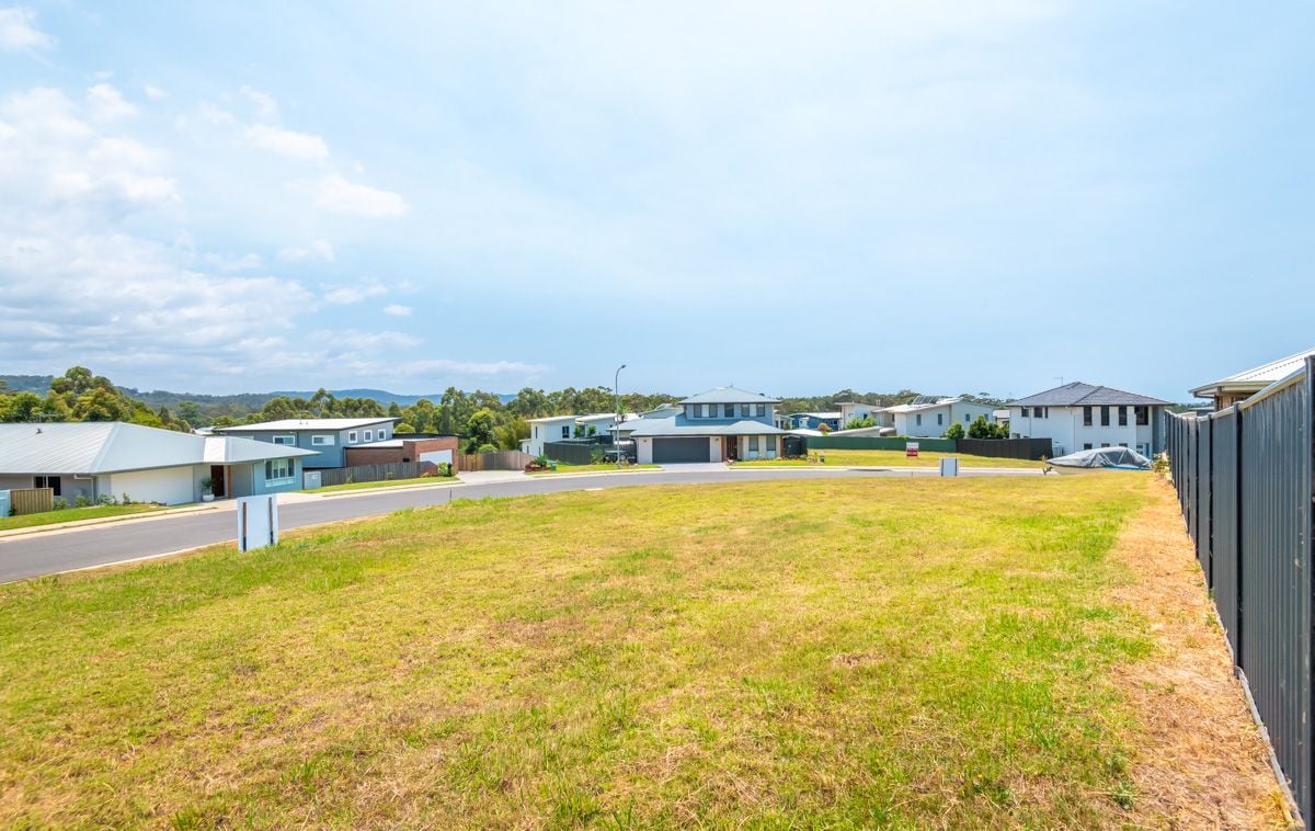 For Sale 10 Grandview Close Sapphire Beach , NSW