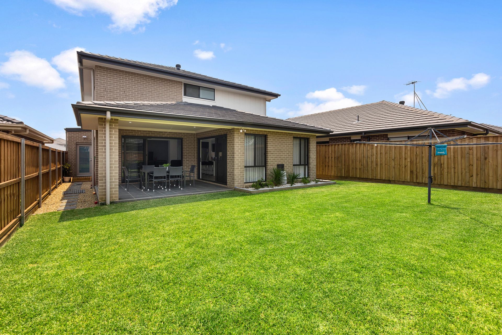 Real Estate For Lease 4 Beeston Street Gledswood Hills , NSW