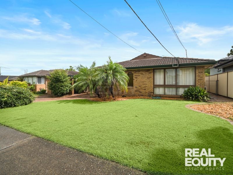 Real Estate For Sale 15 Magree Crescent Chipping Norton , NSW