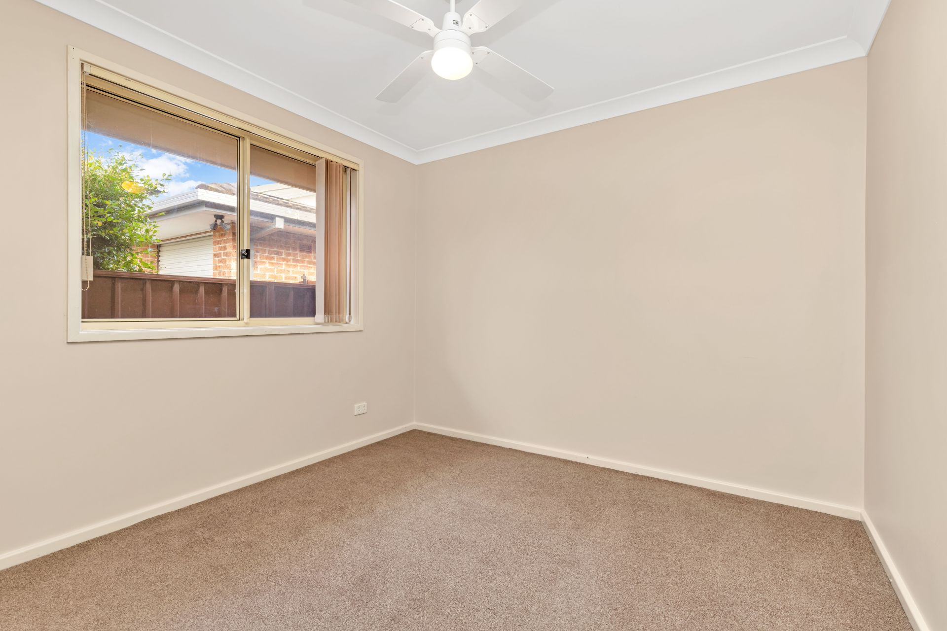 Real Estate For Lease 6 Albert Street Mcgraths Hill , NSW