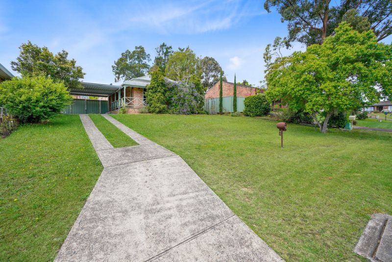 Real Estate For Sale 3 Lisson Place Minto , NSW
